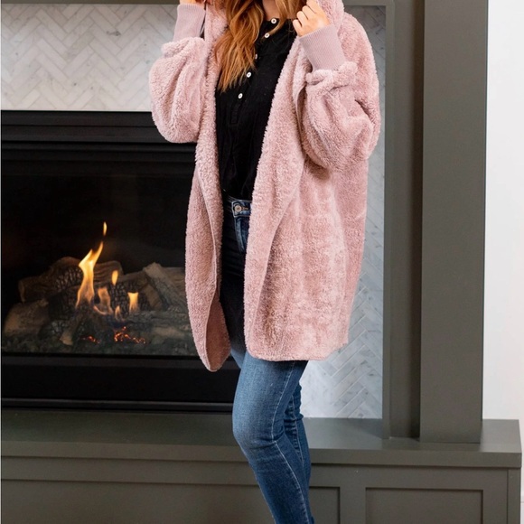 American Blues Hem & Thread Cozy Sherpa Jacket in Dusty Lilac - Picture 3 of 6